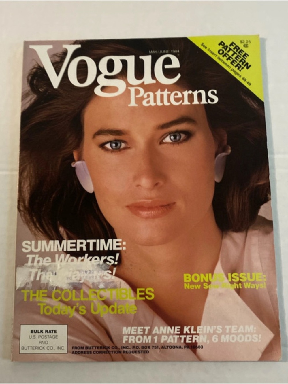 Vintage Vogue Patterns, Magazine May, June 1984.